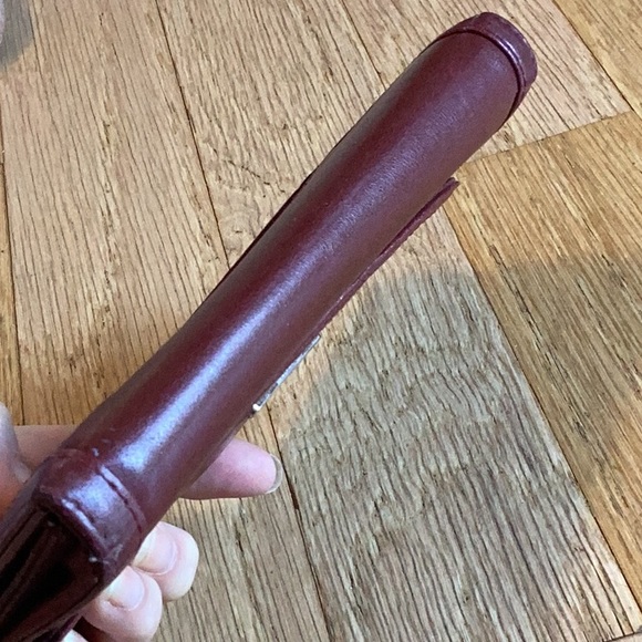 Nine West trifold wallet burgundy real leather. Multiple card slots. Guc - Picture 6 of 9